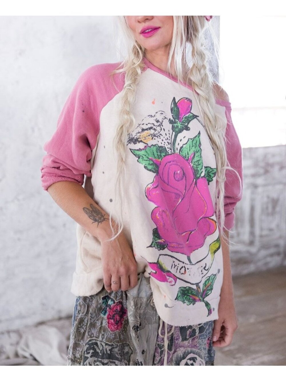 Magnolia Pearl NWT Abbeyrosa Rishi Raglan Sweatshirt Rose Graphic Pink Cream OS